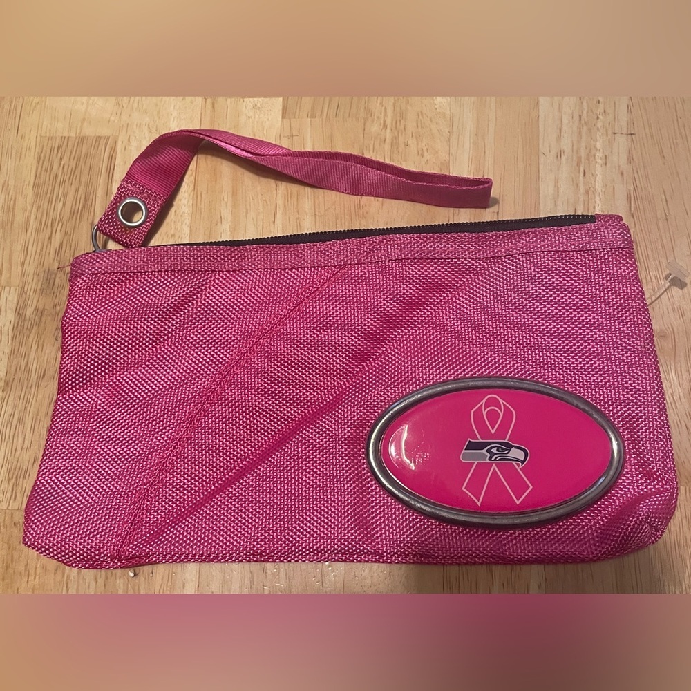 NWOT Seattle Seahawks breast cancer awareness wristlet pouch - Picture 1 of 2